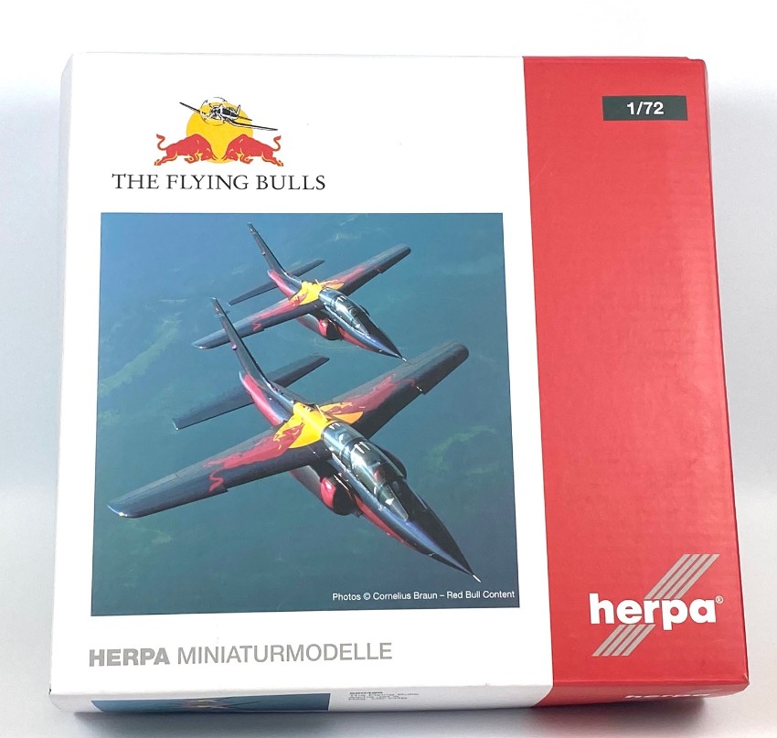 Herpa Wings The Flying Bulls Dassault-Breguet / Dornier Alpha Jet A 1:72 Registration D-ICDM [Metal]