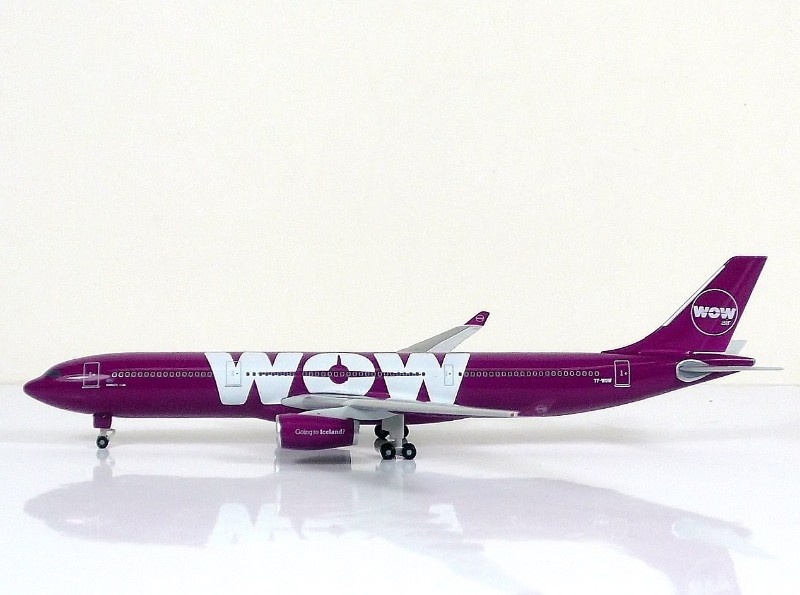 SKY500 WOW Air Airbus A330-300 1:500 Registration TF-WOW